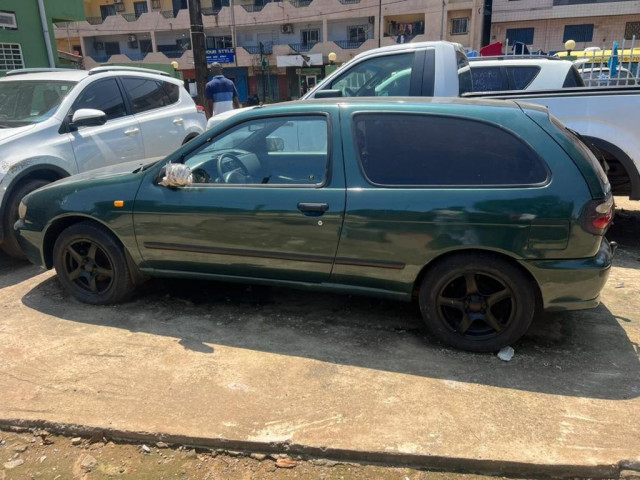 Nissan Almera, Voitures, Conakry