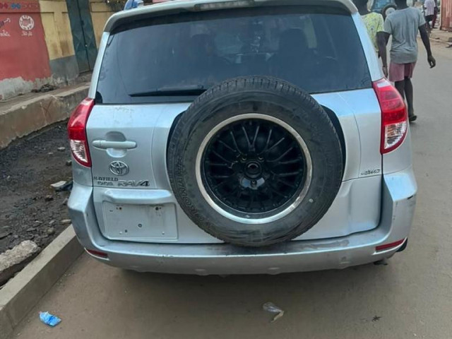 Toyota RAV4, Voitures, Conakry