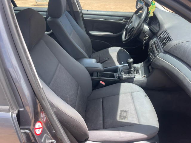 Toyota RAV4, Voitures, Conakry