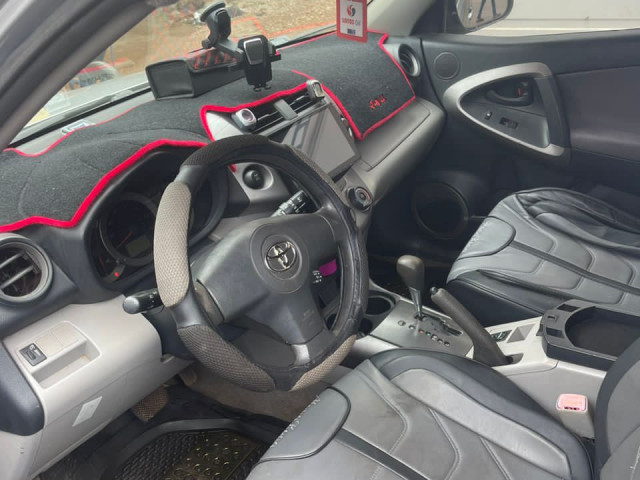 Toyota RAV4, Voitures, Conakry