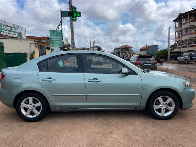 Mazda 3, Voitures, Conakry
