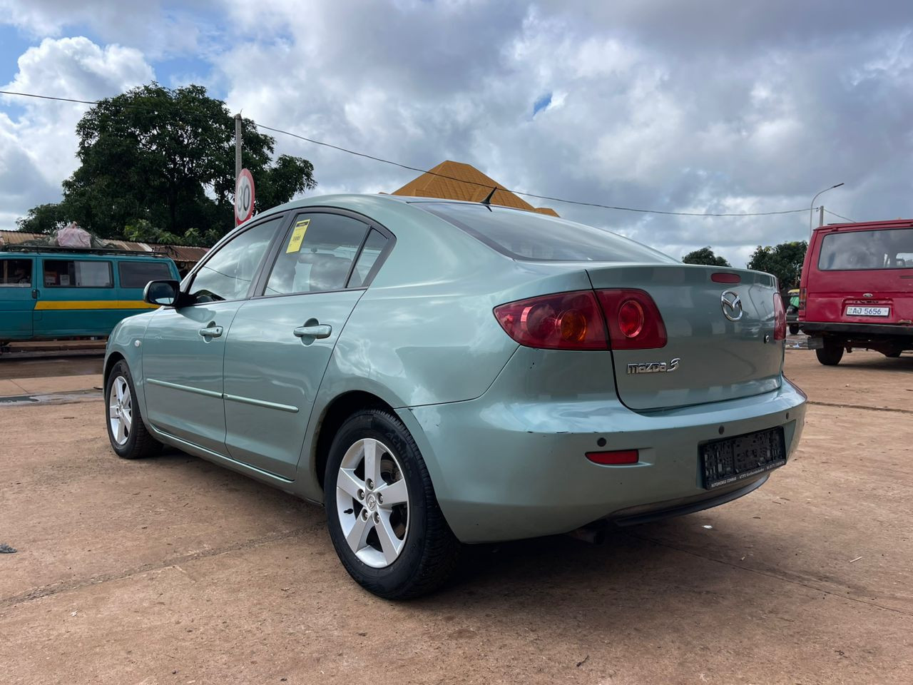 Mazda 3, Voitures, Conakry