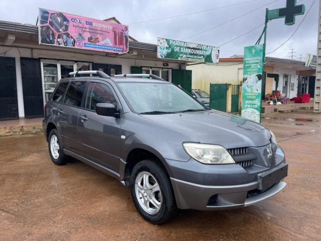Mitsubishi Outlander, Voitures, Conakry