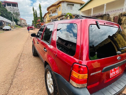 Ford Escape, Voitures, Conakry