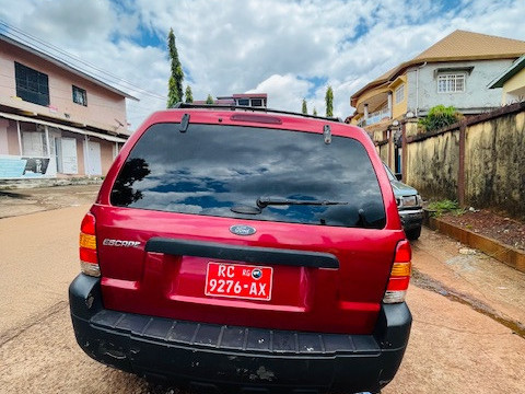 Ford Escape, Voitures, Conakry