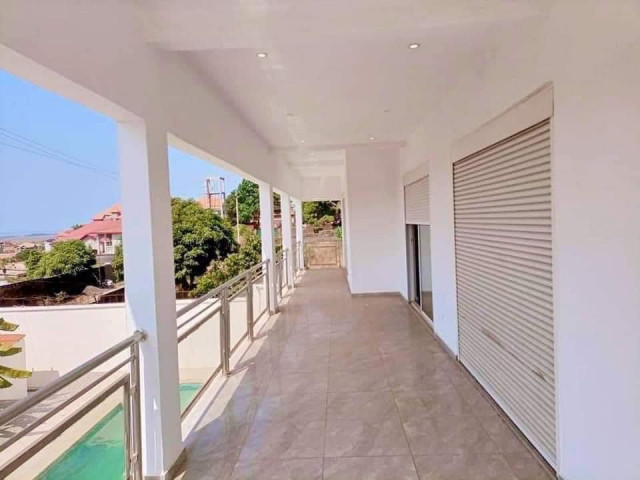 Bâtiment à Kobayah, Maisons, Conakry