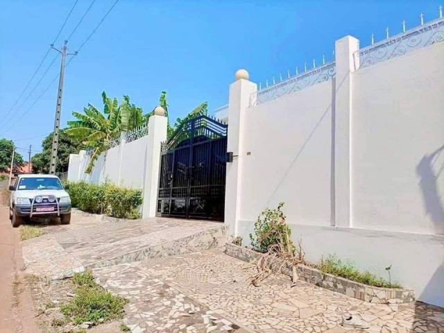 Bâtiment à Kobayah, Maisons, Conakry