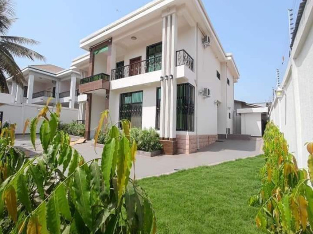 Bâtiment à Foulamadina, Maisons, Conakry