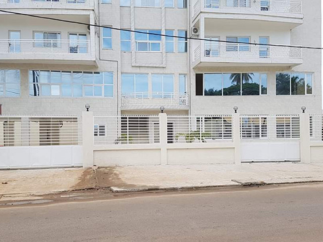 Local ร Dixinn, Locaux Commerciaux, Conakry