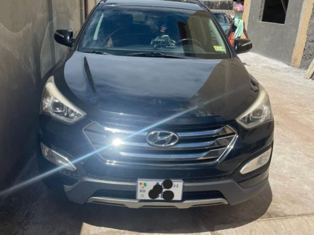 Hyundai Santa Fe, Voitures, Conakry