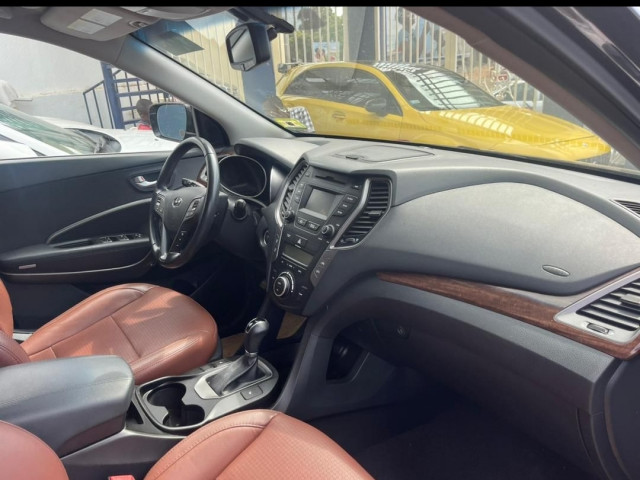Hyundai Santa Fe, Voitures, Conakry