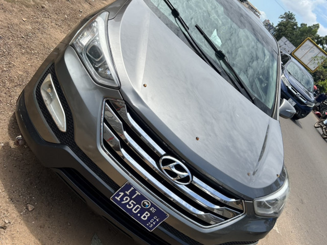 Hyundai Santa Fe, Voitures, Conakry