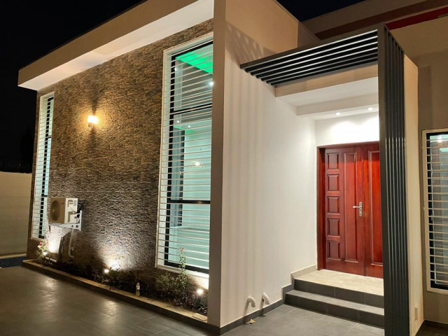Bâtiment à Kipé, Maisons, Conakry