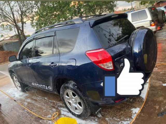 Toyota RAV4, Voitures, Conakry