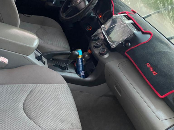 Toyota RAV4, Voitures, Conakry