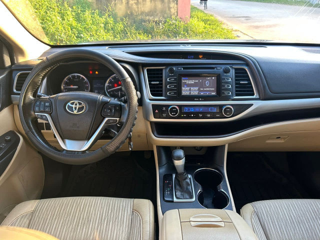 Toyota Highlander, Voitures, Conakry