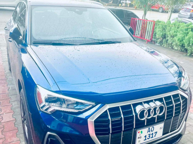 Audi Q3, Voitures, Conakry