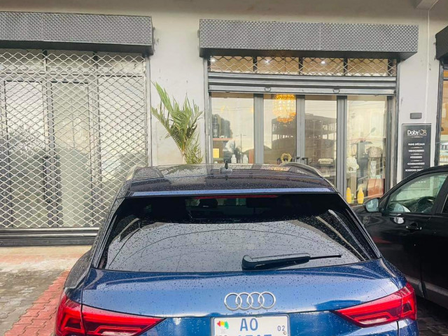 Audi Q3, Voitures, Conakry