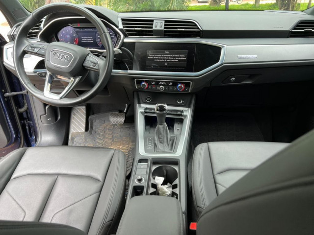 Audi Q3, Voitures, Conakry
