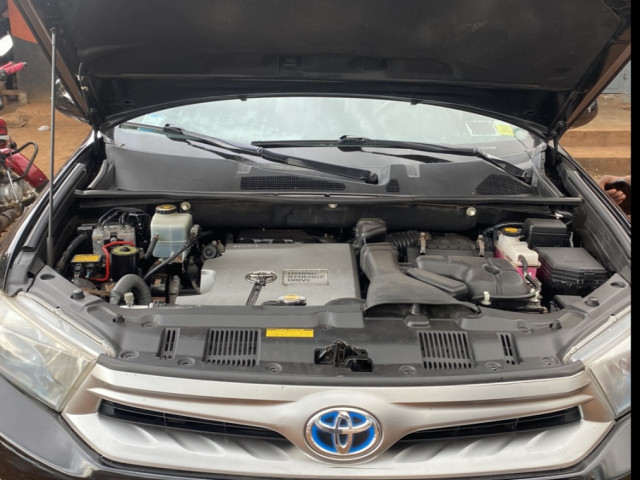 Toyota Highlander, Voitures, Conakry