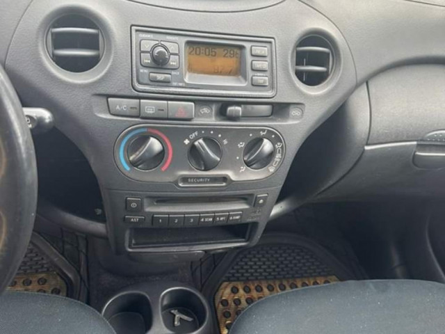 Toyota Yaris, Voitures, Conakry