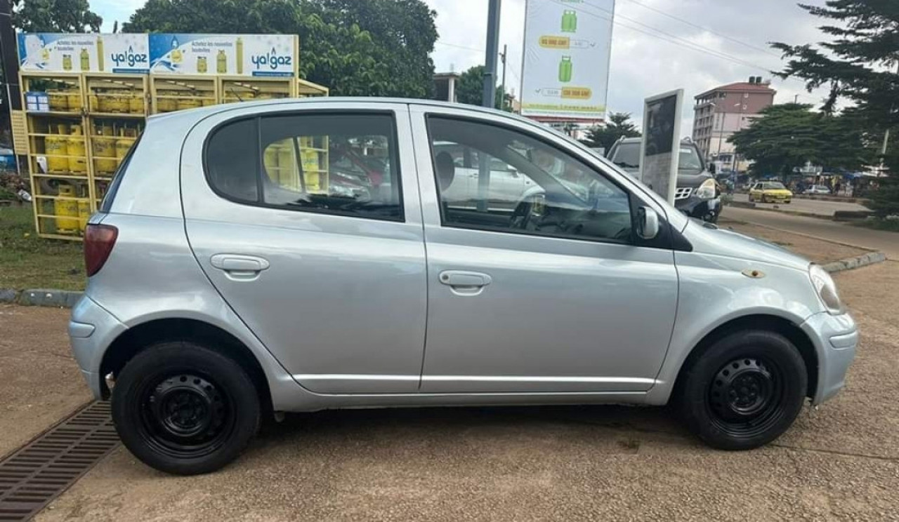 Toyota Yaris, Voitures, Conakry