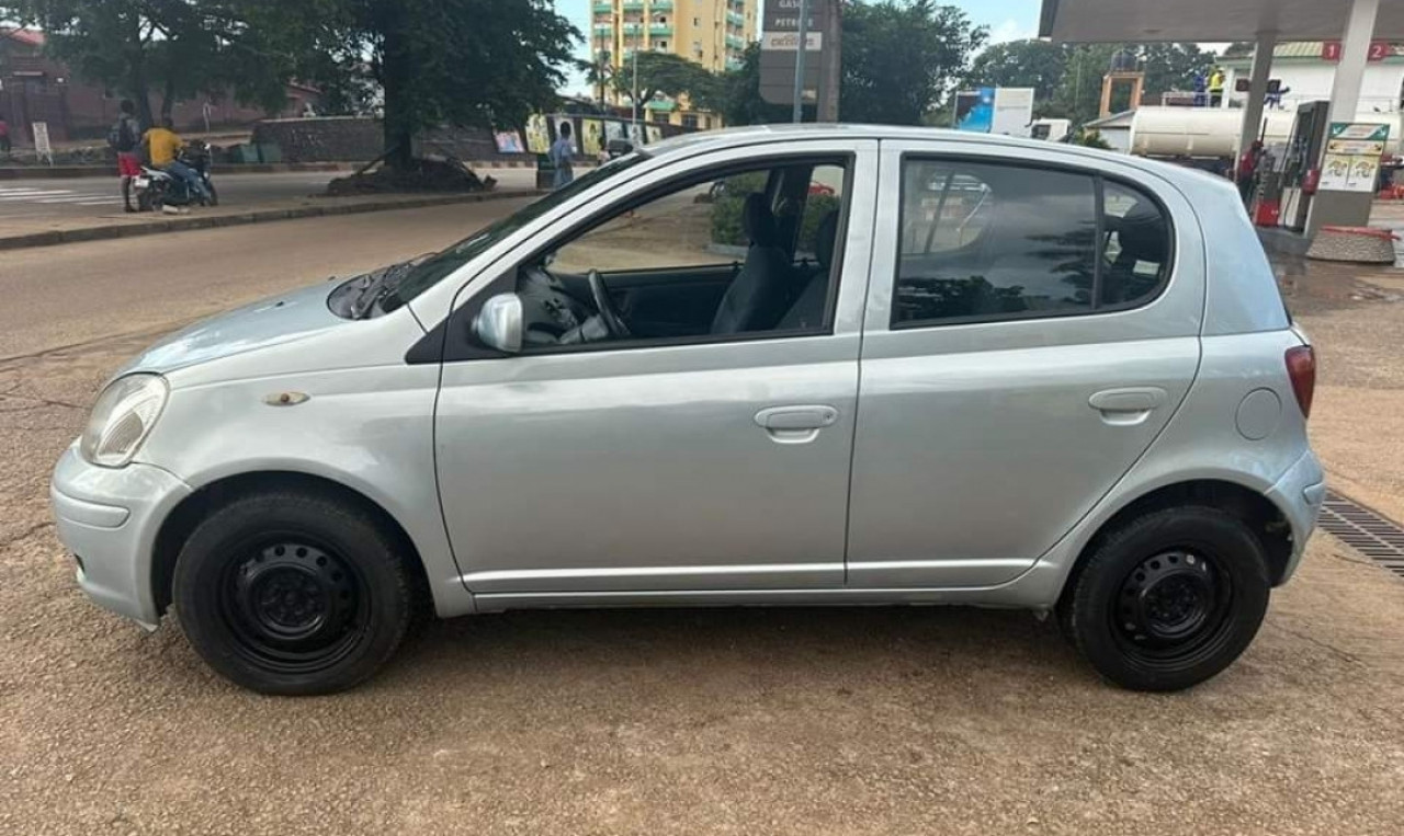 Toyota Yaris, Voitures, Conakry