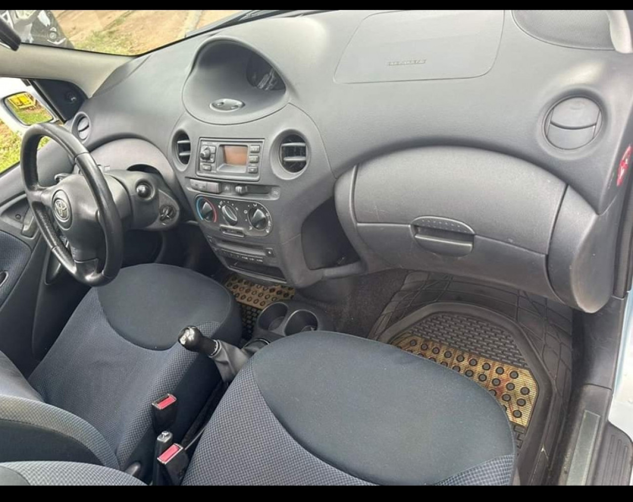 Toyota Yaris, Voitures, Conakry
