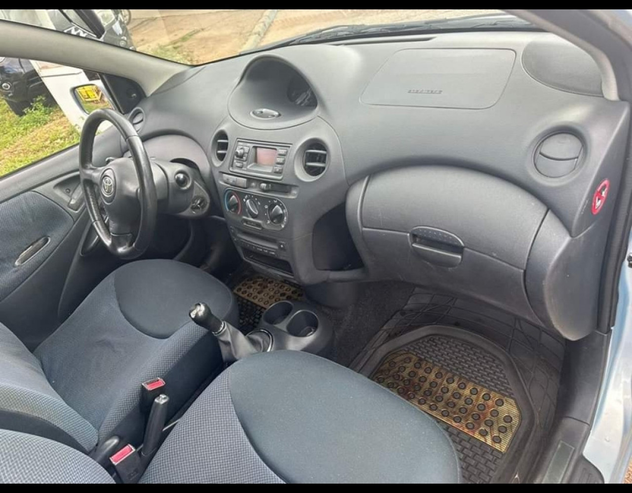 Toyota Yaris, Voitures, Conakry
