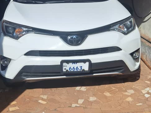 Toyota RAV4, Voitures, Conakry