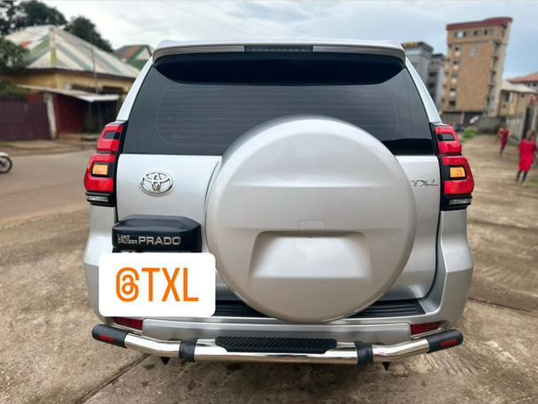 Toyota Land Cruiser Prado, Voitures, Conakry