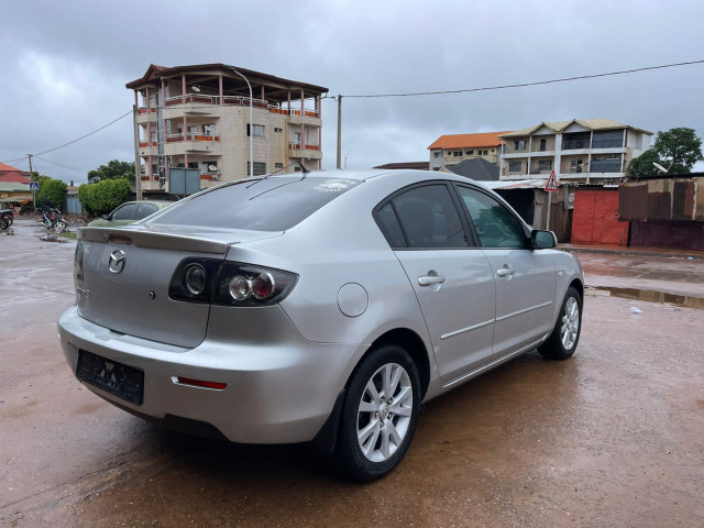 Mazda 3, Voitures, Conakry
