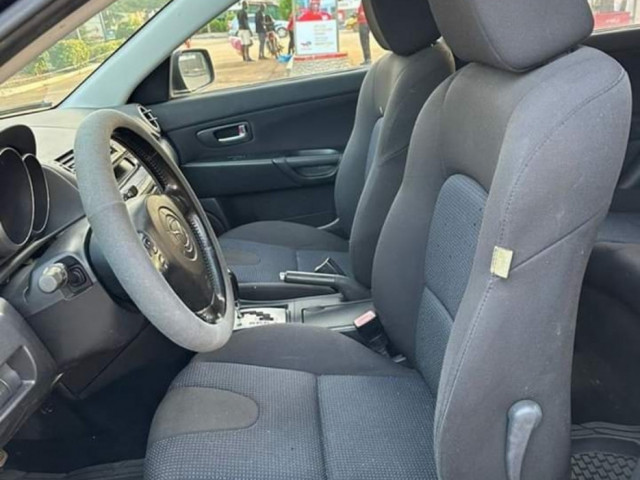 Mazda 3, Voitures, Conakry