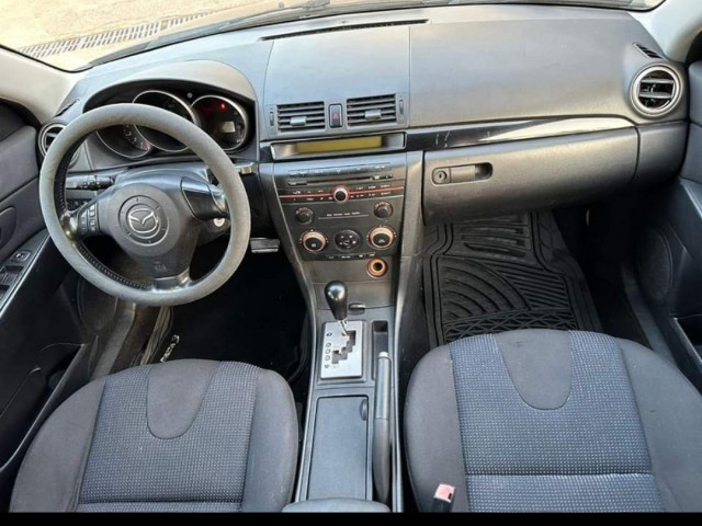 Mazda 3, Voitures, Conakry