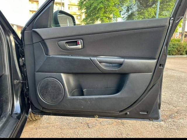Mazda 3, Voitures, Conakry