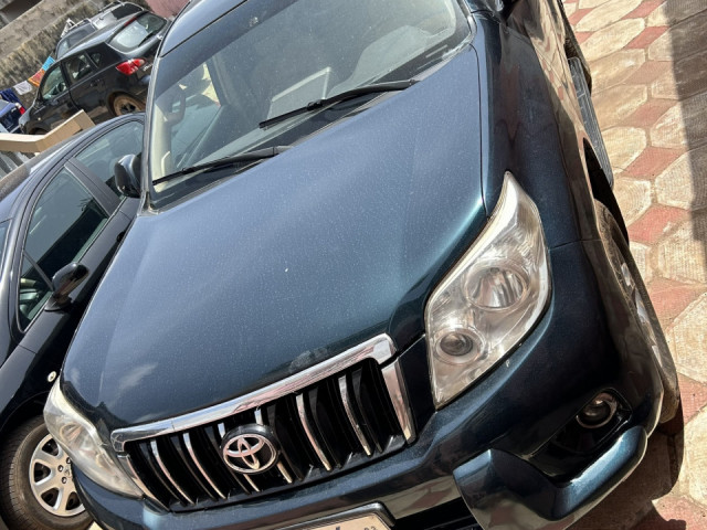 Toyota Land Cruiser Prado, Voitures, Conakry