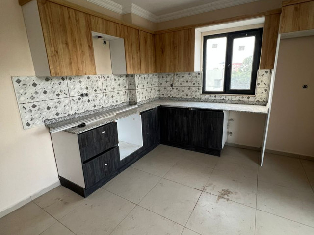 Différents Appartements à Kipé, Appartements, Conakry