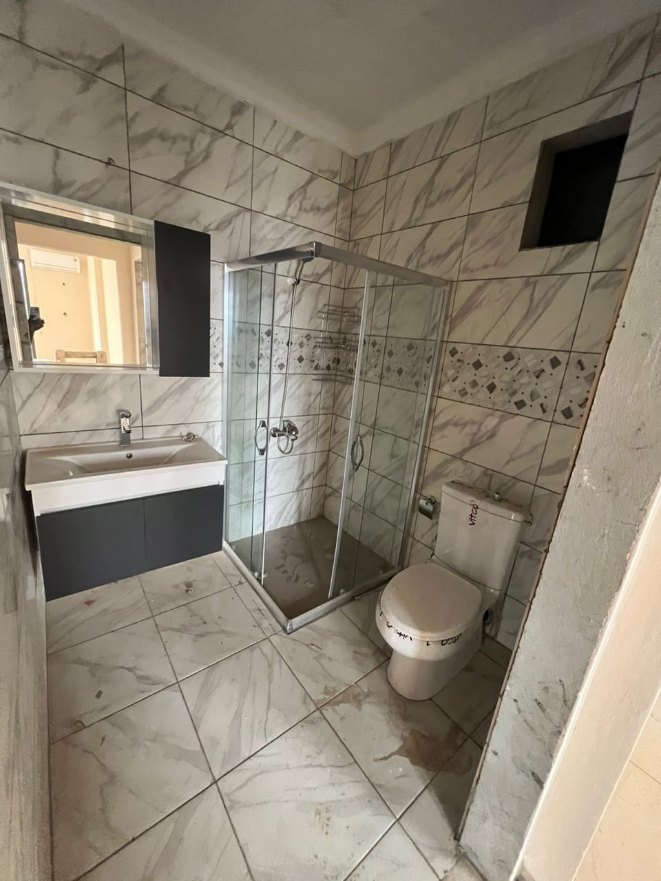 Différents Appartements à Kipé, Appartements, Conakry