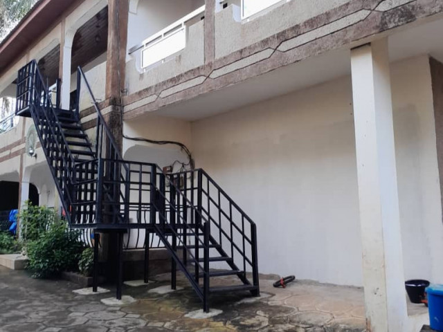 Bâtiment à Nongo Kiroty, Maisons, Conakry