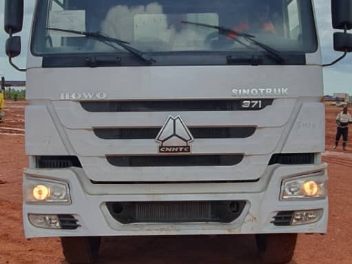 Howo Sinotruck 371, Camions - Autobus, Conakry