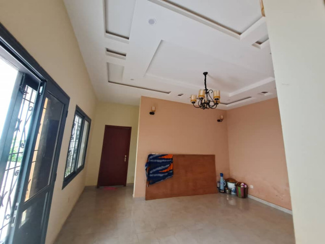 Diffรฉrentes Maisons, Maisons, Conakry