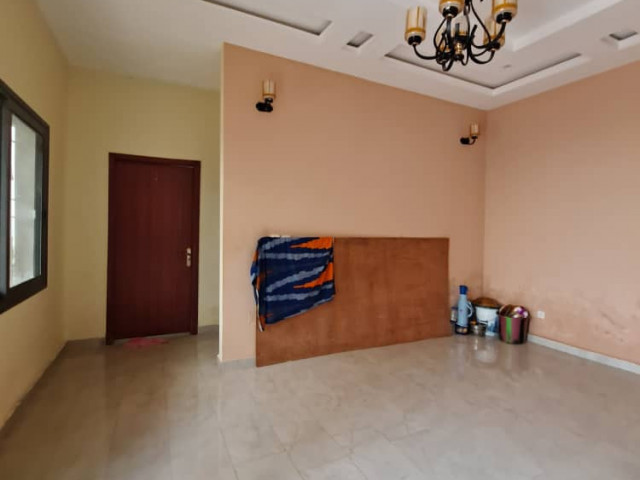 Diffรฉrentes Maisons, Maisons, Conakry