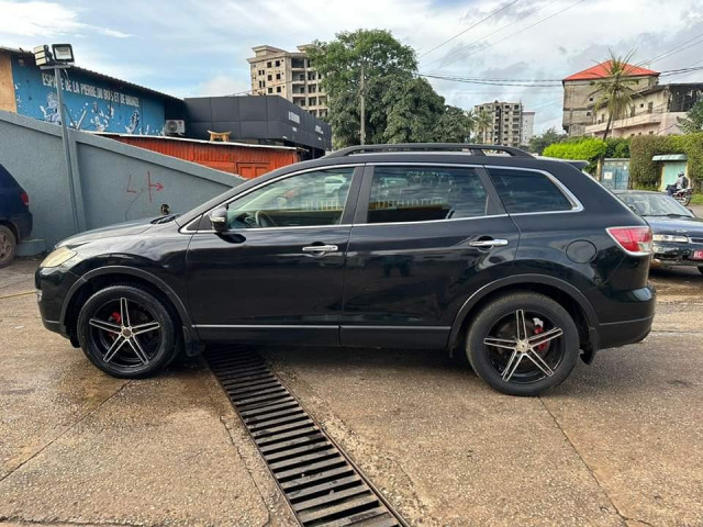Mazda CX-9, Voitures, Conakry