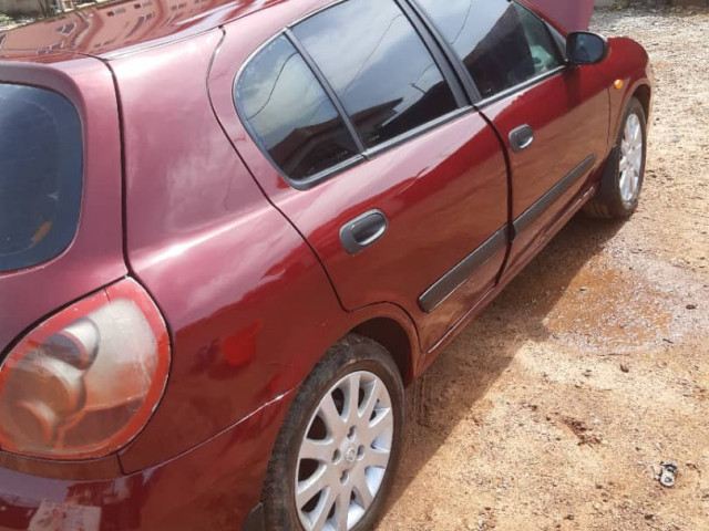 Nissan Almera, Voitures, Conakry