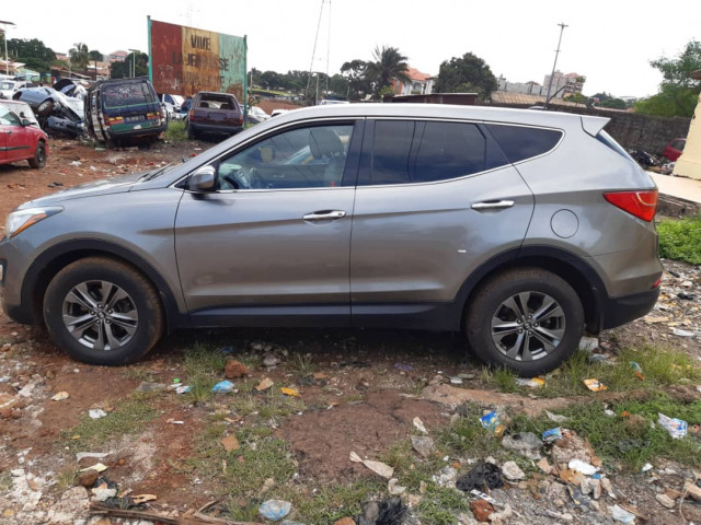 Hyundai Santa Fe, Voitures, Conakry