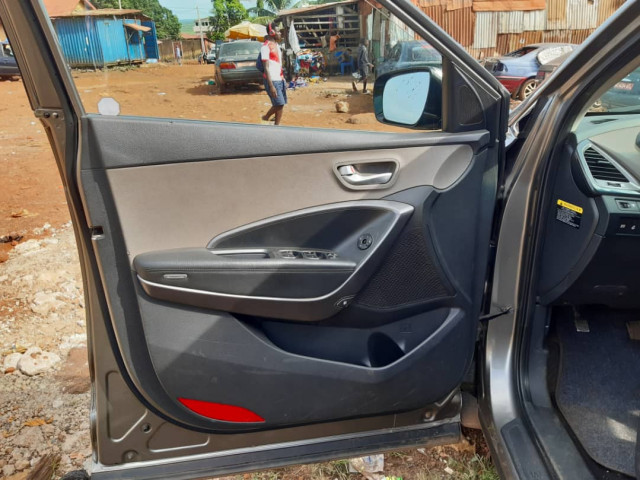 Mitsubishi RVR, Voitures, Conakry