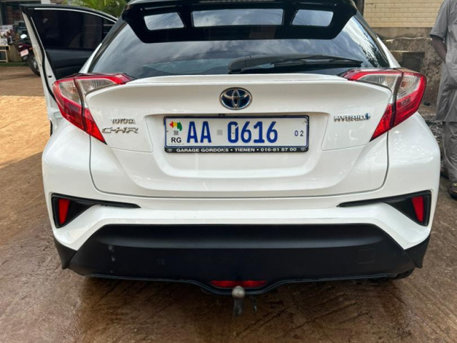 Toyota CH-R, Voitures, Conakry