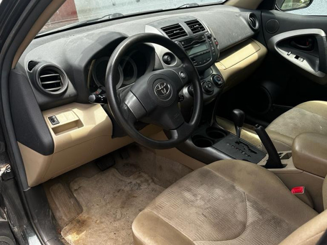 Toyota RAV4, Voitures, Conakry