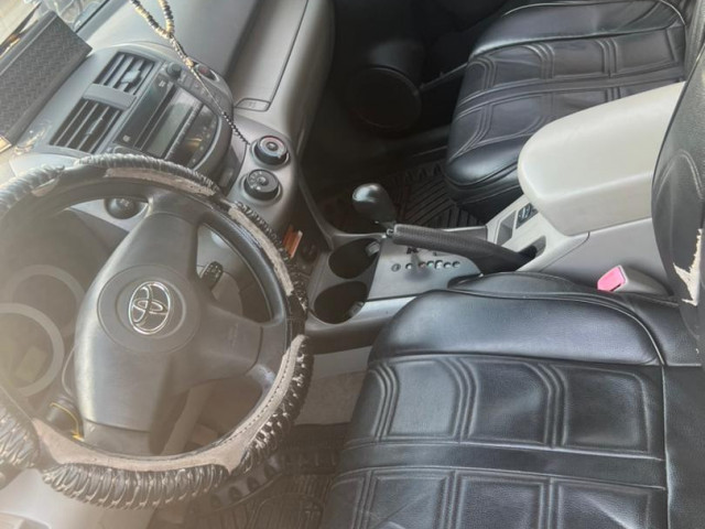 Toyota RAV4, Voitures, Conakry