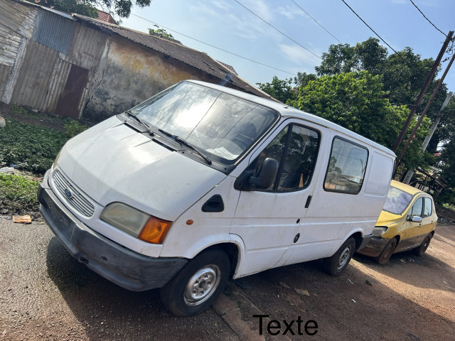 Ford Transit, Camions - Autobus, Conakry